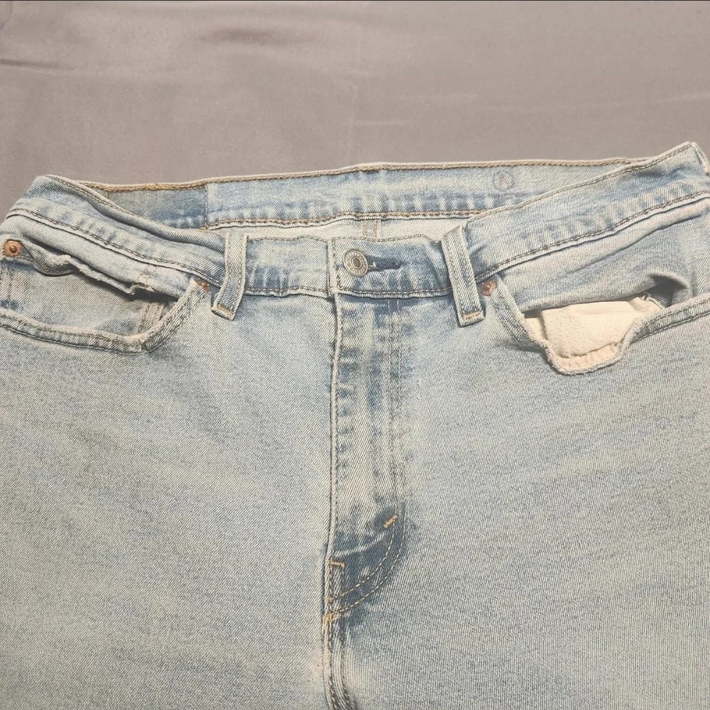 ⭐️Levi's Light Blue Straight Men's Jeans Size 31 Distressed Grunge Denim